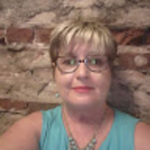 Meet your Posher, Lynette